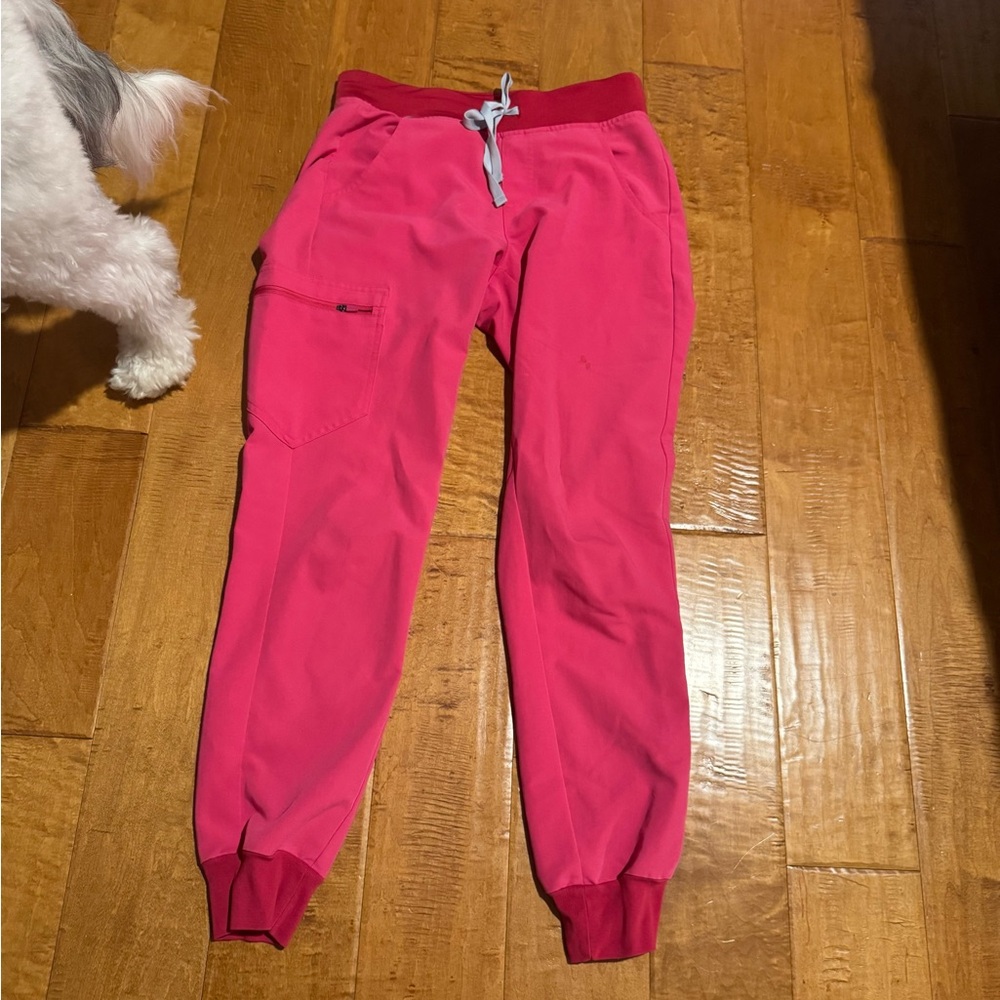 Figs pink scrub pants